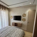 Modern Apartment Eiffel Tower